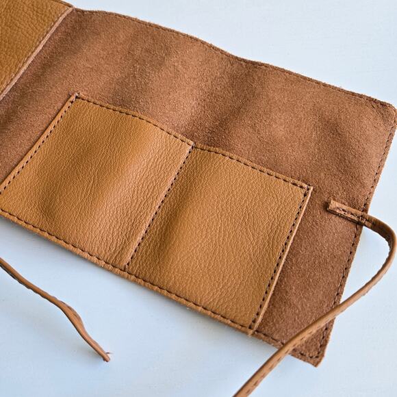 Mark & Graham NEW Leather Charger Rollup Camel Brown Tan with Tie NWOT Monogram - Picture 6 of 11